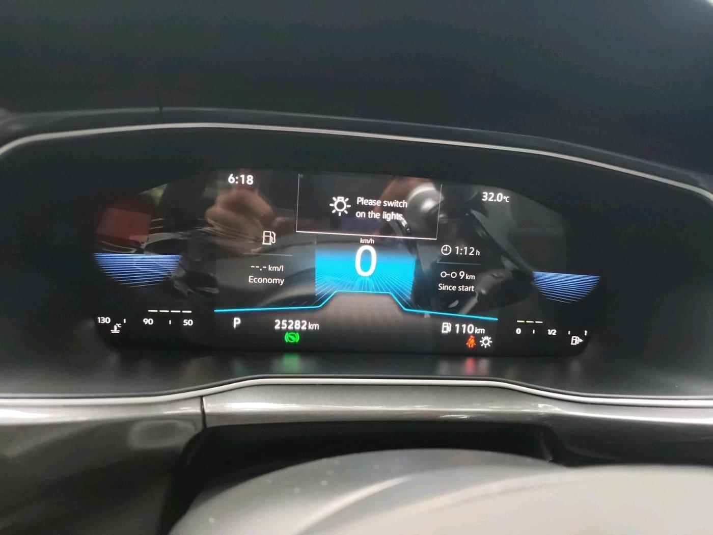 2021 Volkswagen TAIGUN TOPLINE 1.0 TSI AT, Petrol, Automatic, 25,282 km, interior