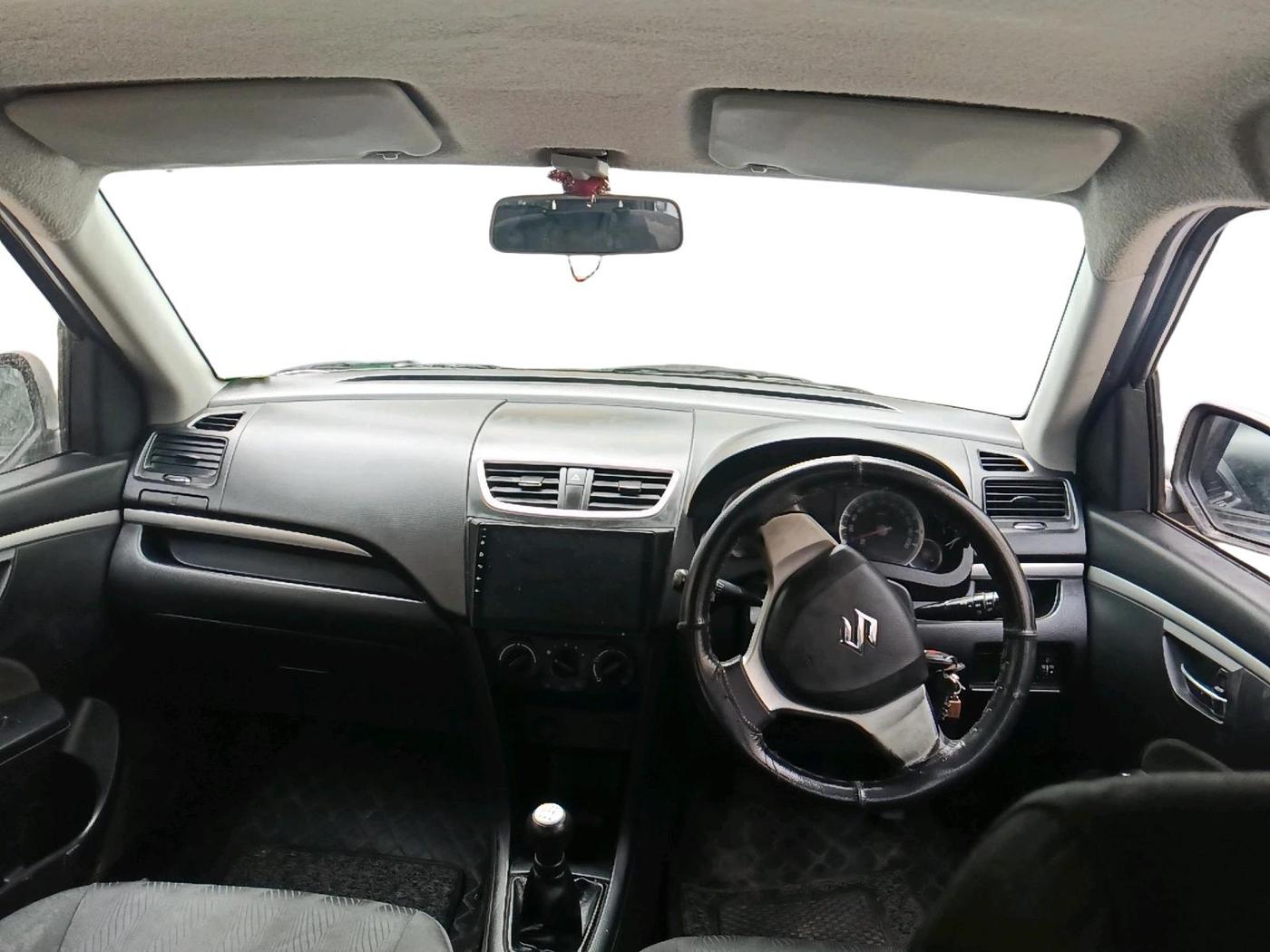 2013 Maruti Swift VXI, Petrol, Manual, 67,749 km, interior