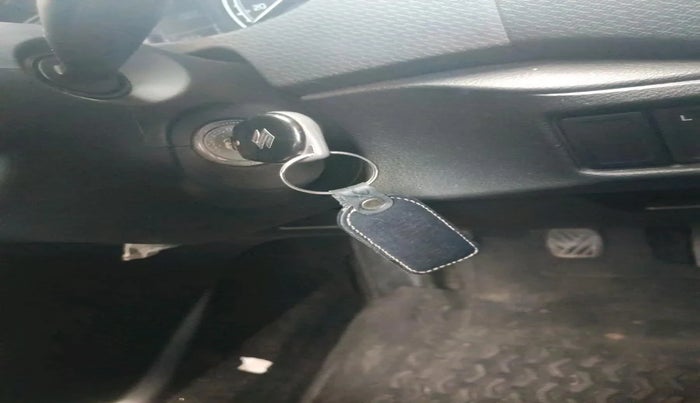 2022 Maruti BREZZA LXI, Petrol, Manual, 20,102 km, interior