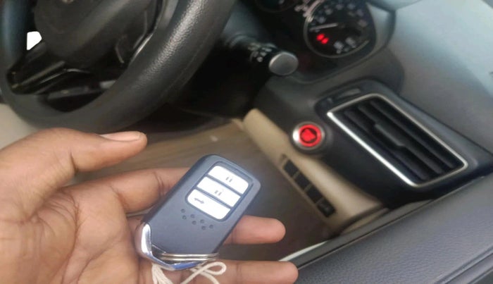 2018 Honda Amaze 1.2L I-VTEC V, Petrol, Manual, 70,490 km, interior