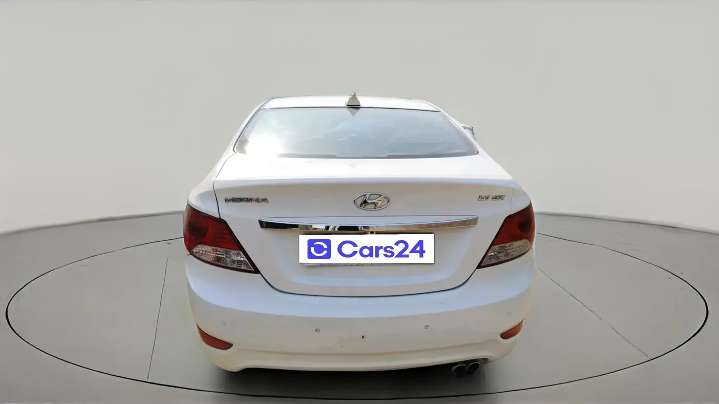 2014 Hyundai Verna FLUIDIC 1.6 VTVT SX, Petrol, Manual, 70,645 km, exterior
