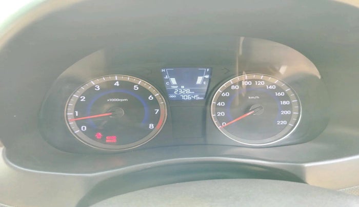 2014 Hyundai Verna FLUIDIC 1.6 VTVT SX, Petrol, Manual, 70,645 km, interior