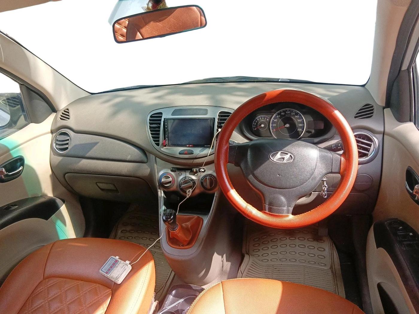 2011 Hyundai i10 MAGNA 1.2, Petrol, Manual, 63,726 km, interior