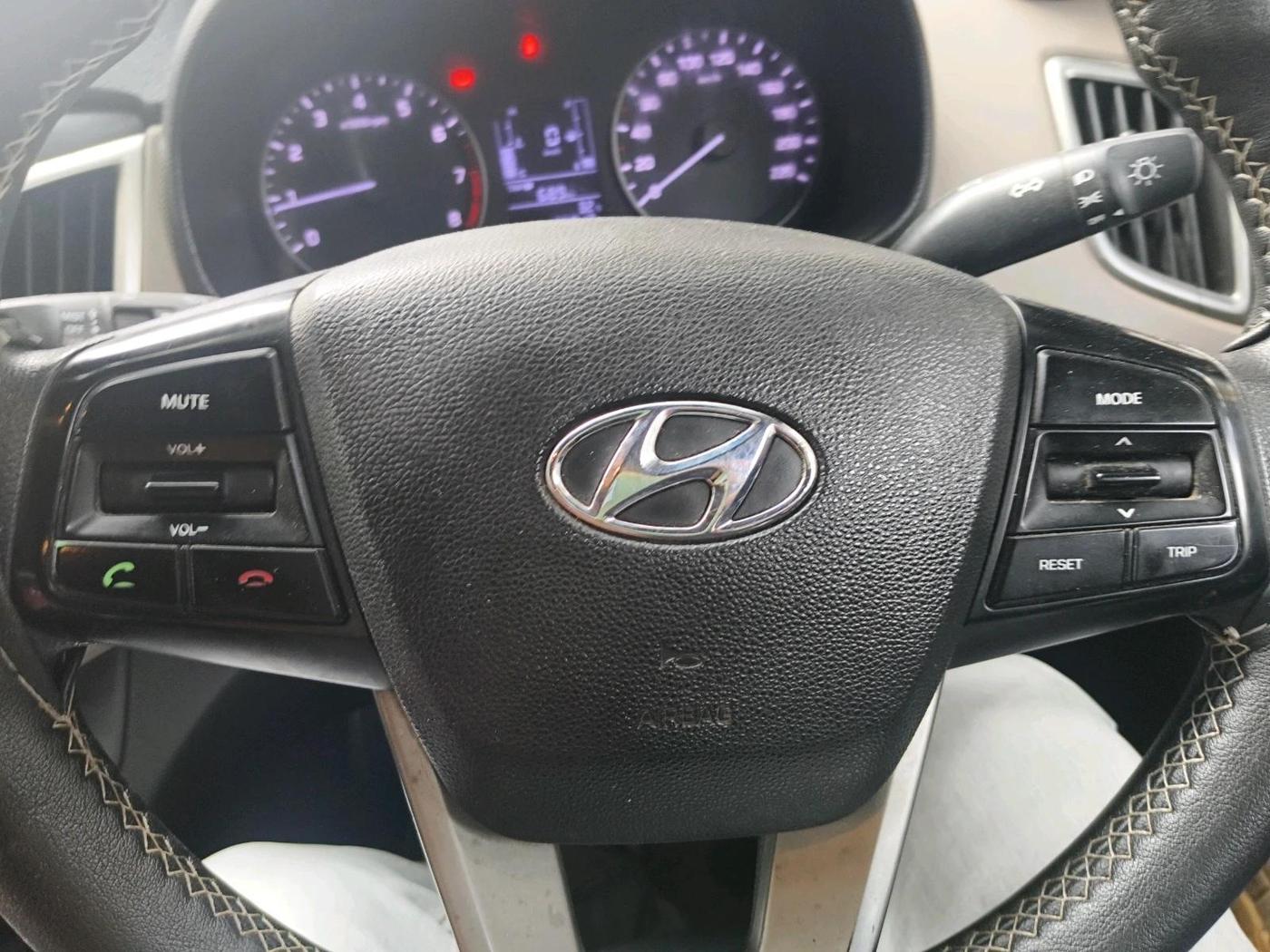 2017 Hyundai Creta E PLUS 1.6 PETROL, Petrol, Manual, 1,35,817 km, interior