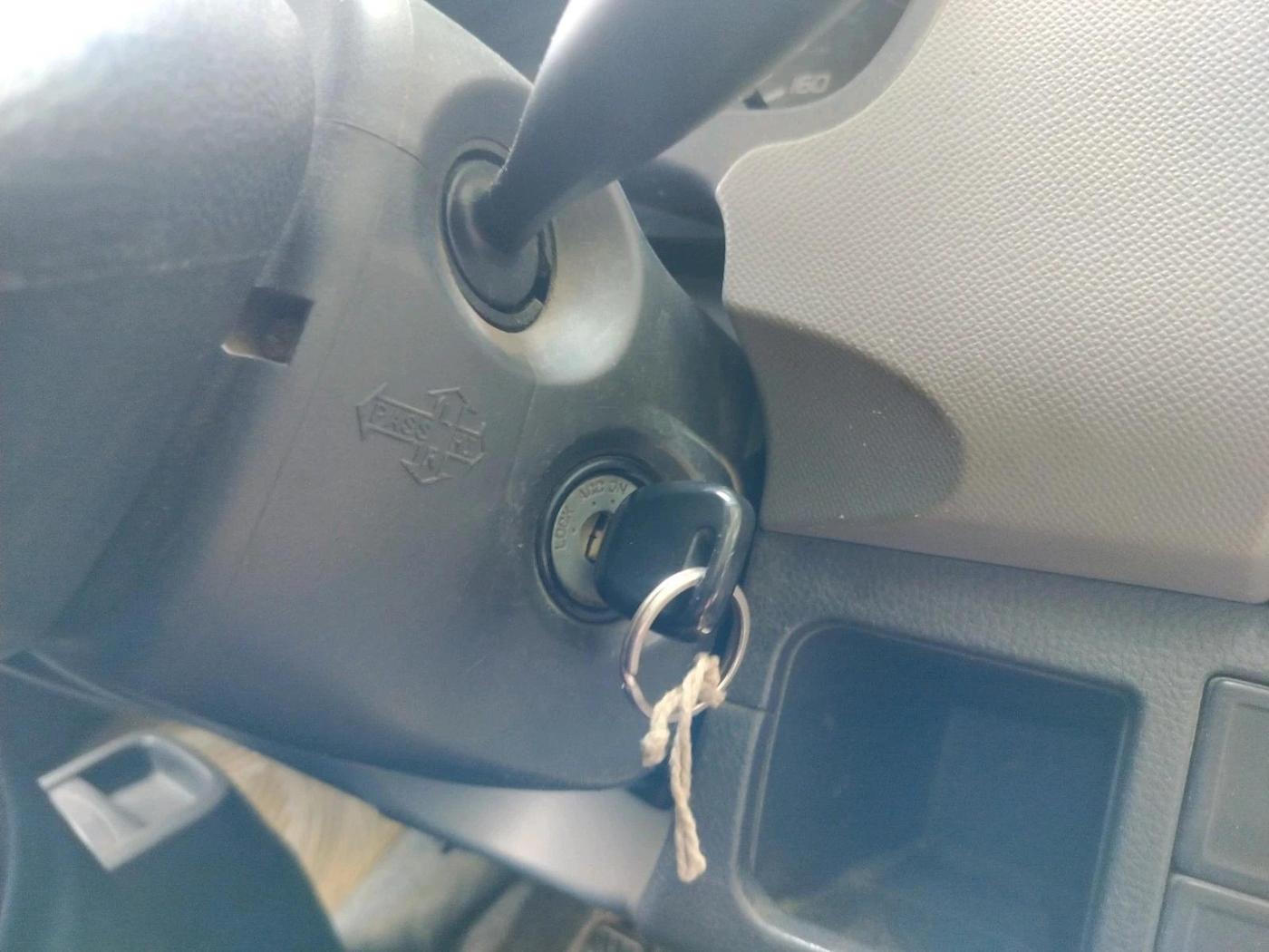 2011 Maruti Wagon R 1.0 LXI CNG, CNG, Manual, 1,21,825 km, interior
