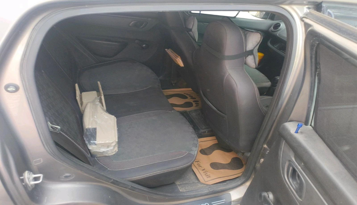 2019 Renault Kwid RXL, CNG, Manual, 68,376 km, interior