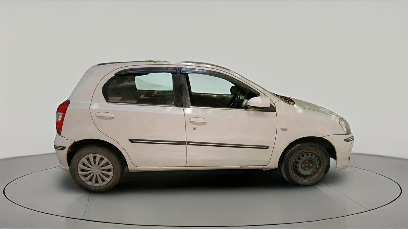 2018 Toyota Etios Liva G, Petrol, Manual, 1,21,745 km, exterior