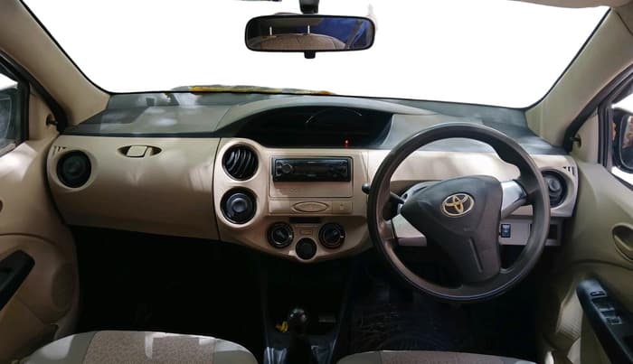 2018 Toyota Etios Liva G, Petrol, Manual, 1,21,745 km, interior