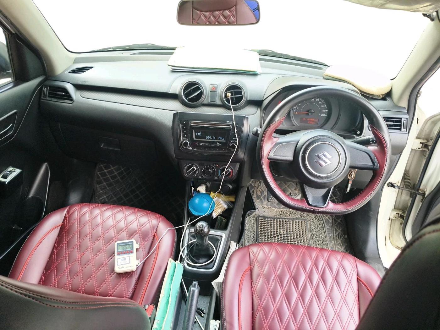 2019 Maruti Swift LXI, CNG, Manual, 89,854 km, interior