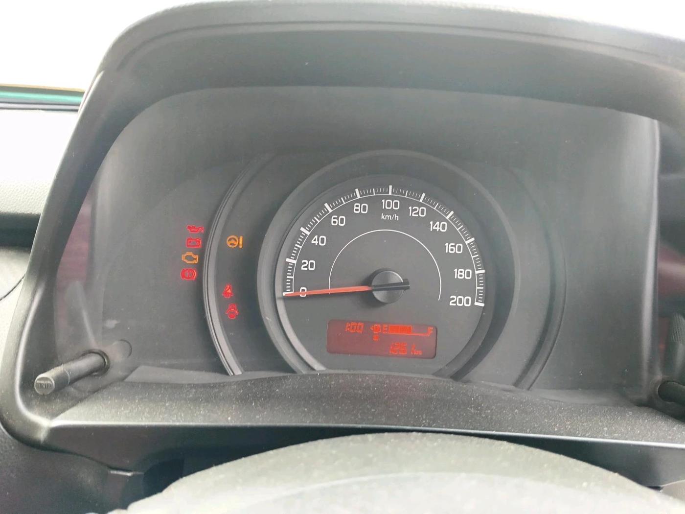 2019 Maruti Swift LXI, CNG, Manual, 89,854 km, interior