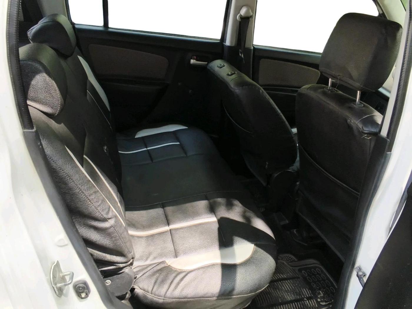 2014 Maruti Wagon R 1.0 LXI CNG, CNG, Manual, 95,800 km, interior