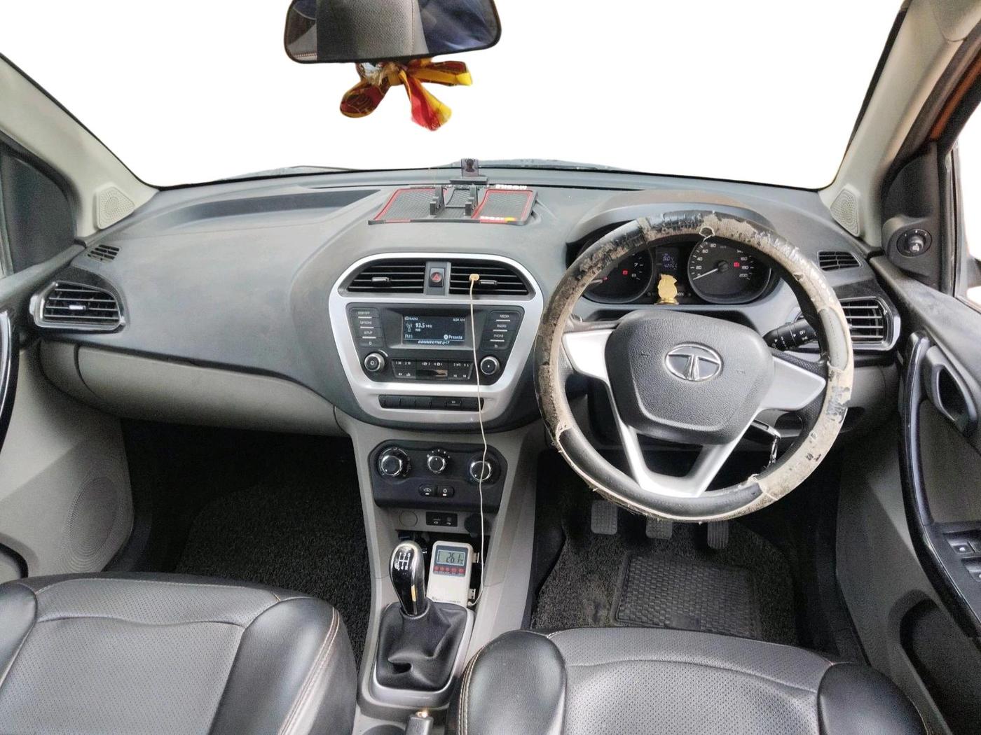 2017 Tata Tiago XT DIESEL, Diesel, Manual, 42,968 km, interior