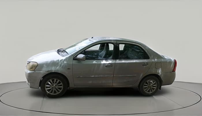 2011 Toyota Etios V, Petrol, Manual, 1,86,739 km, exterior