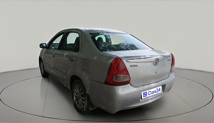 2011 Toyota Etios V, Petrol, Manual, 1,86,739 km, exterior