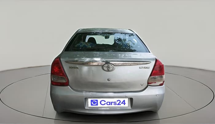 2011 Toyota Etios V, Petrol, Manual, 1,86,739 km, exterior