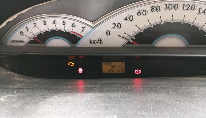 2011 Toyota Etios V, Petrol, Manual, 1,86,739 km, interior