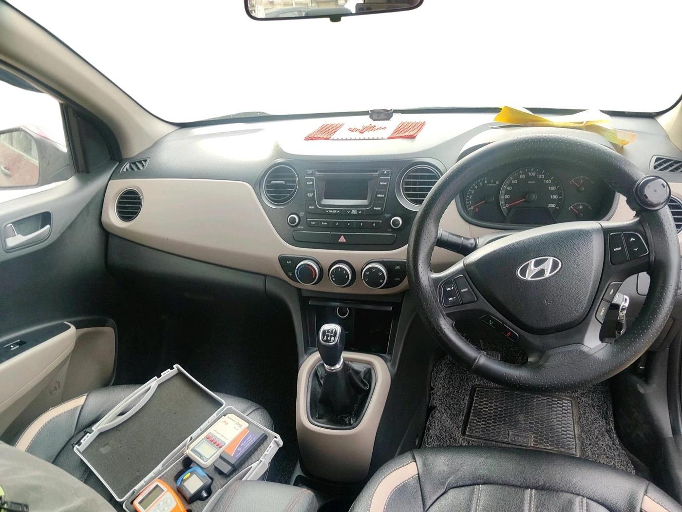 2014 Hyundai Xcent S 1.2, Petrol, Manual, 91,302 km, interior