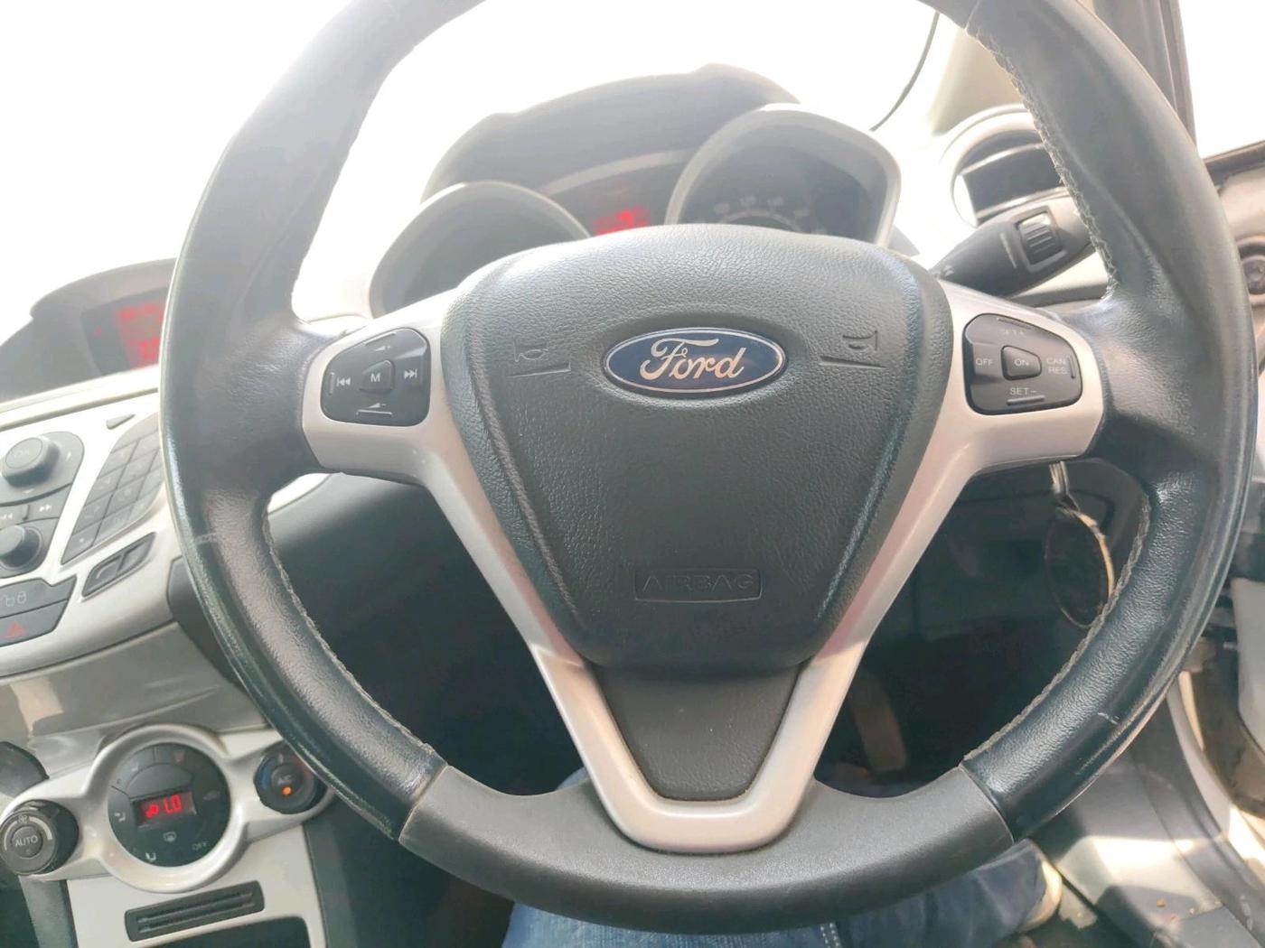 2011 Ford Fiesta TITANIUM PETROL, Petrol, Manual, 80,845 km, interior