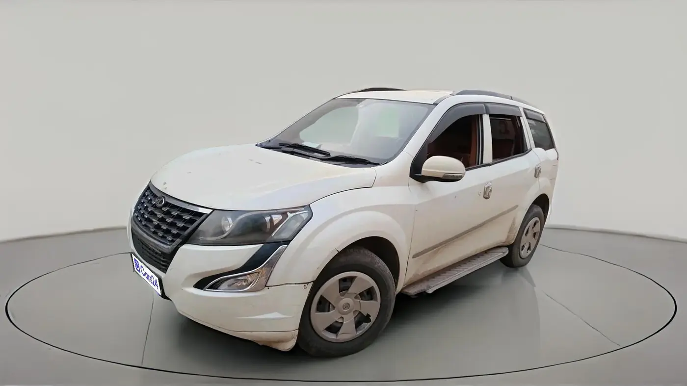 2017 Mahindra XUV500 W4 1.99, Diesel, Manual, 1,19,220 km, exterior