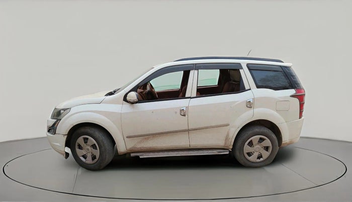 2017 Mahindra XUV500 W4 1.99, Diesel, Manual, 1,19,220 km, exterior