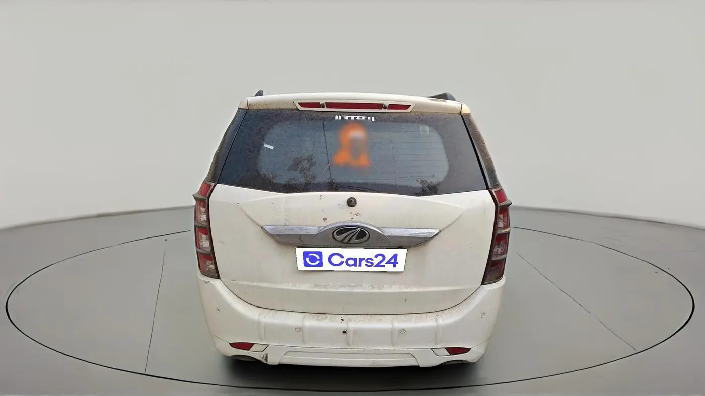 2017 Mahindra XUV500 W4 1.99, Diesel, Manual, 1,19,220 km, exterior