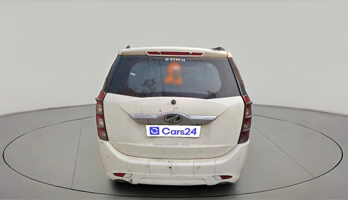 2017 Mahindra XUV500 W4 1.99, Diesel, Manual, 1,19,220 km, exterior
