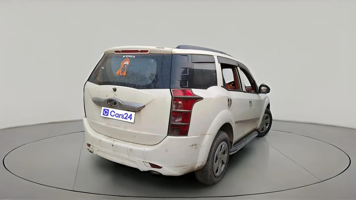 2017 Mahindra XUV500 W4 1.99, Diesel, Manual, 1,19,220 km, exterior