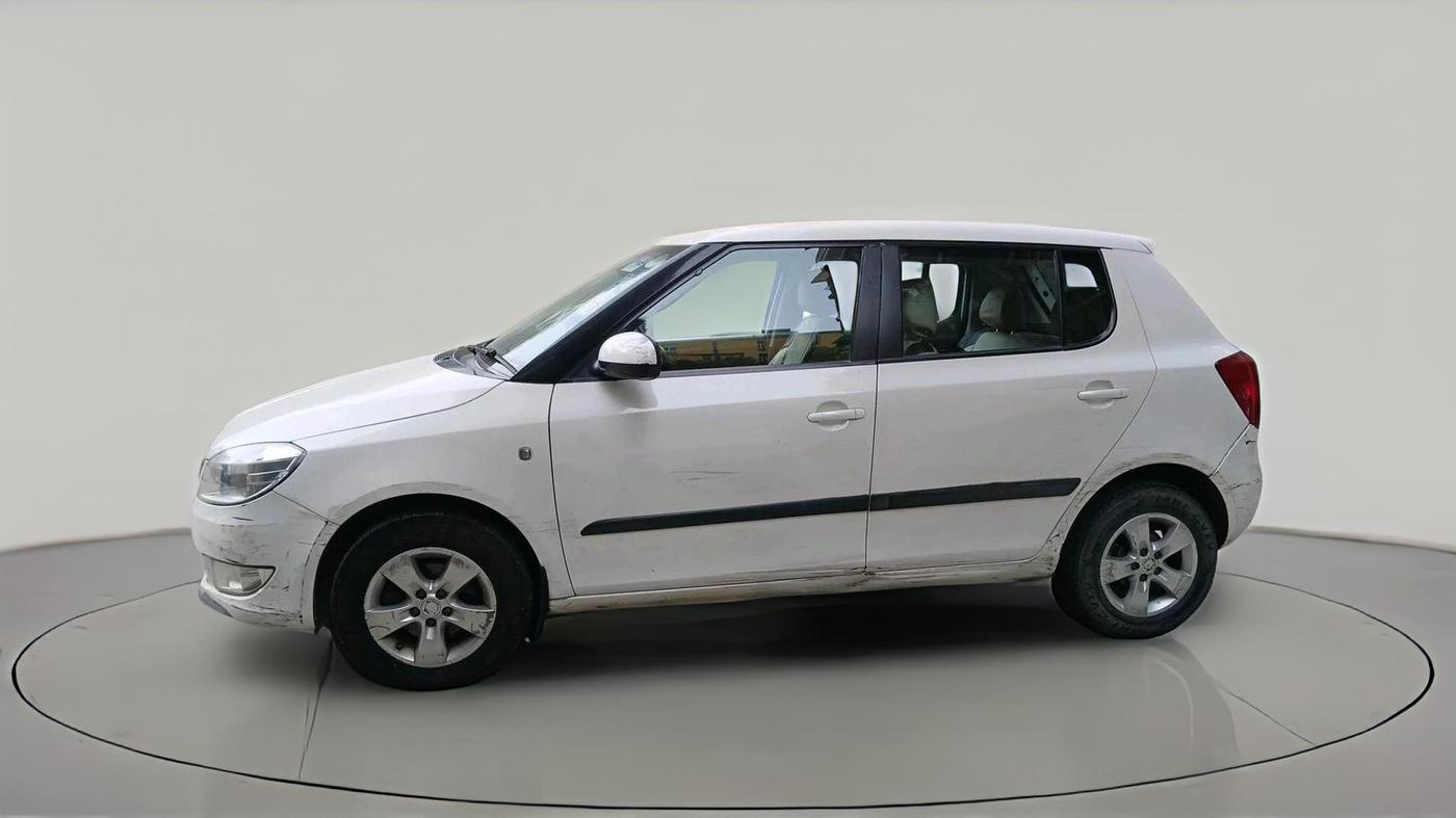 2011 Skoda Fabia ELEGANCE 1.2 MPI, Petrol, Manual, 73,069 km, exterior
