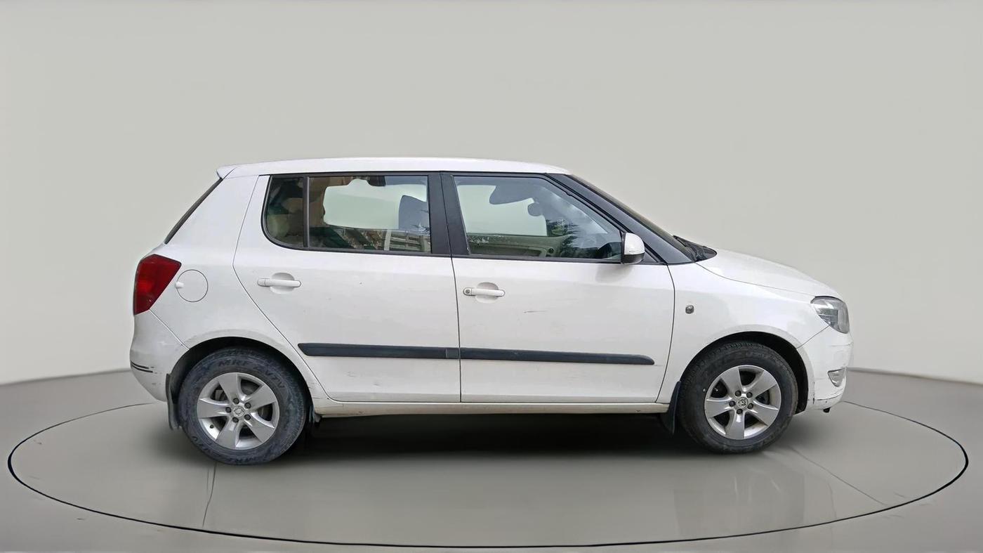 2011 Skoda Fabia ELEGANCE 1.2 MPI, Petrol, Manual, 73,069 km, exterior