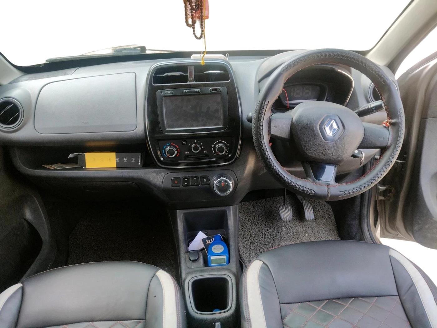 2016 Renault Kwid RXT 1.0 AMT, CNG, Automatic, 81,613 km, interior