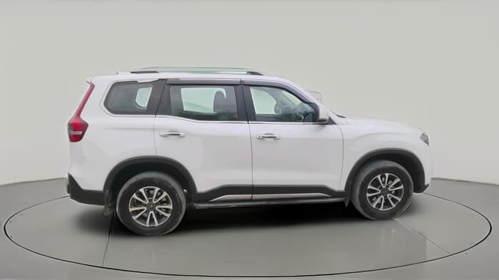 2024 Mahindra SCORPIO-N Z8 PETROL AT 7 STR, Petrol, Automatic, 30,385 km, exterior