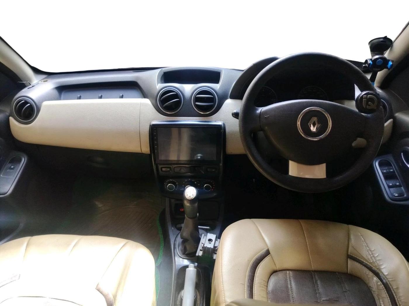 2012 Renault Duster RXE PETROL, Petrol, Manual, 93,481 km, interior