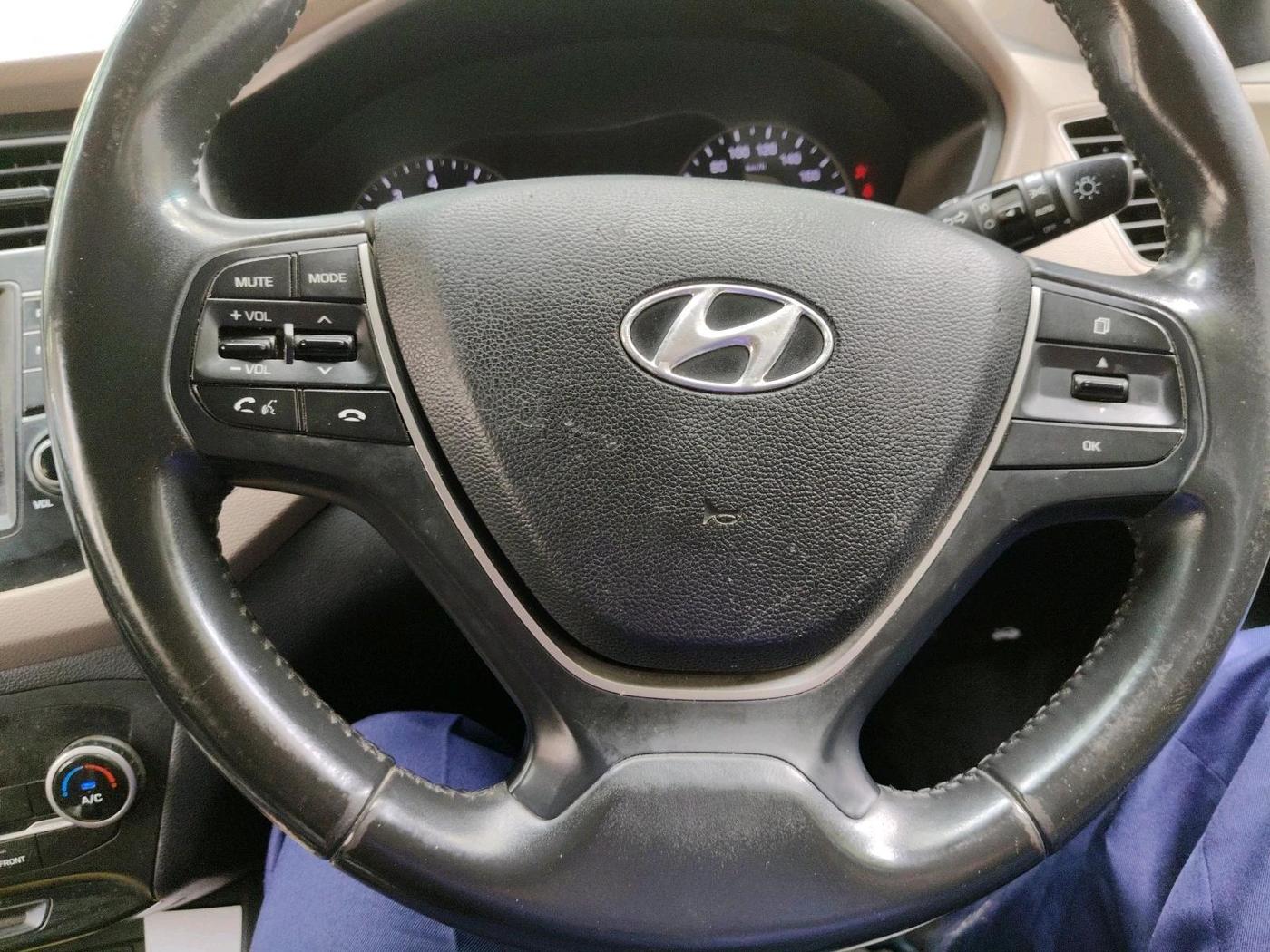 2018 Hyundai Elite i20 ASTA 1.2 (O), CNG, Manual, 82,119 km, interior