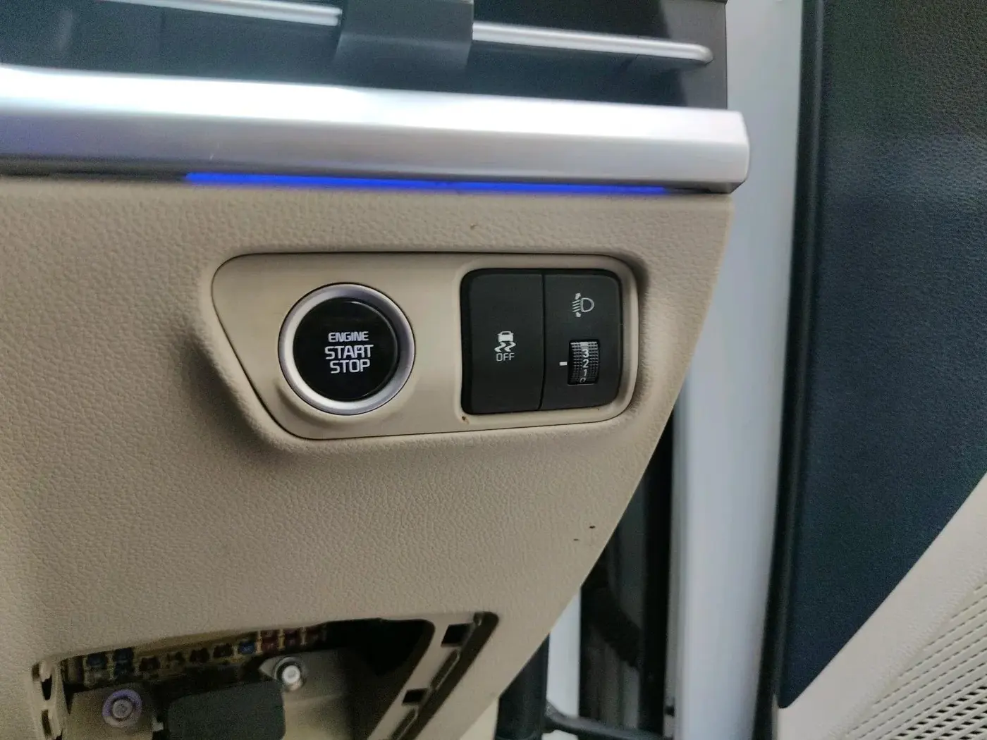 2022 KIA CARENS LUXURY PLUS 1.5 DIESEL AT 7 STR, Diesel, Automatic, 79,653 km, interior