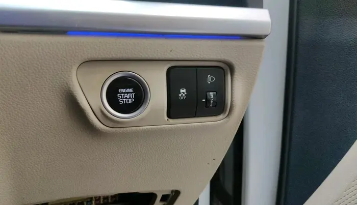 2022 KIA CARENS LUXURY PLUS 1.5 DIESEL AT 7 STR, Diesel, Automatic, 79,653 km, interior
