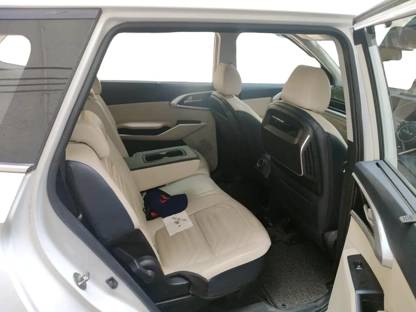 2022 KIA CARENS LUXURY PLUS 1.5 DIESEL AT 7 STR, Diesel, Automatic, 79,653 km, interior