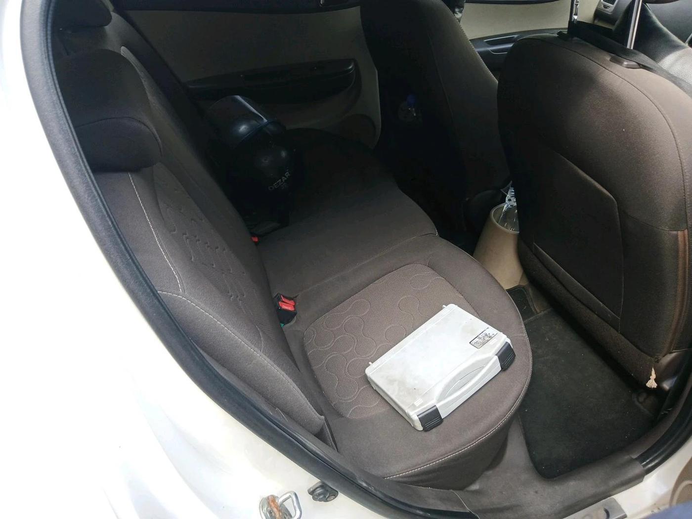2012 Hyundai i20 SPORTZ 1.2, Petrol, Manual, 50,217 km, interior