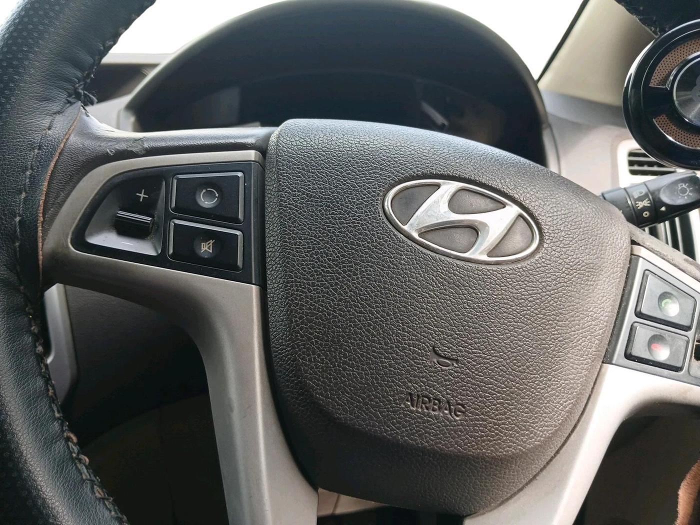 2012 Hyundai i20 SPORTZ 1.2, Petrol, Manual, 50,217 km, interior