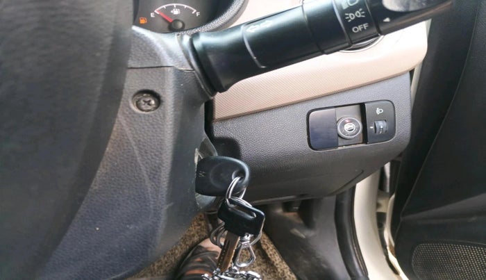 2015 Hyundai Xcent BASE 1.2, CNG, Manual, 1,77,716 km, interior