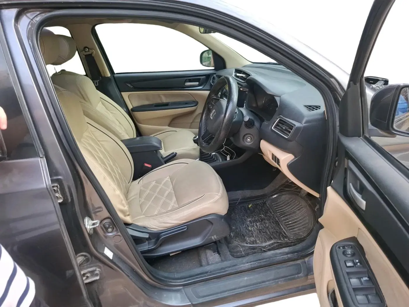 2018 Honda Amaze 1.5L I-DTEC S, Diesel, Manual, 1,54,206 km, interior