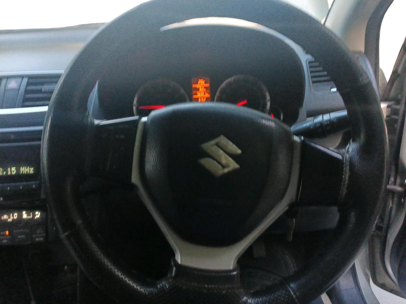 2014 Maruti Swift ZXI, Petrol, Manual, 76,921 km, interior