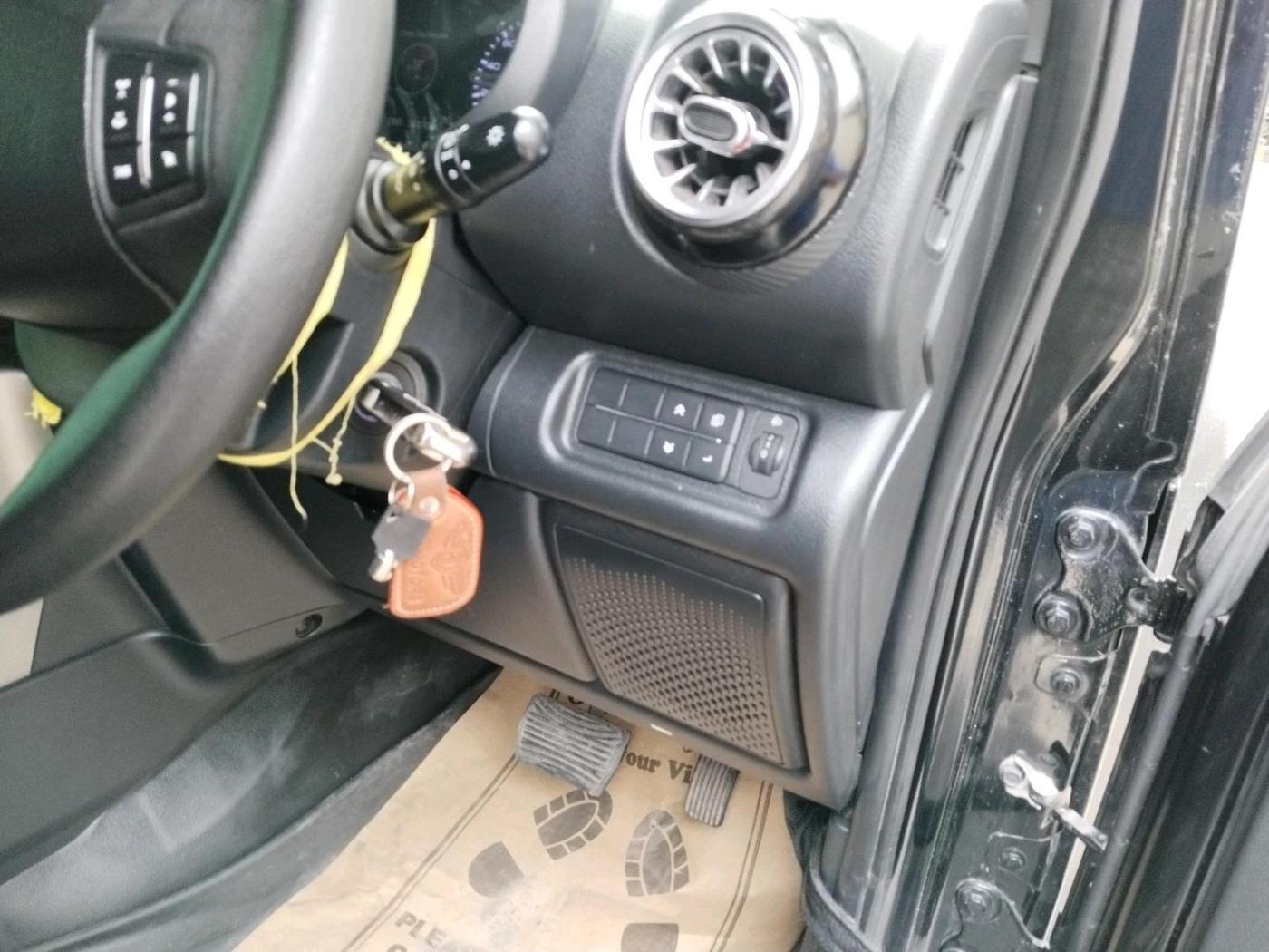 2022 Mahindra Thar LX PETROL HT 4WD AT, Petrol, Automatic, 55,170 km, interior