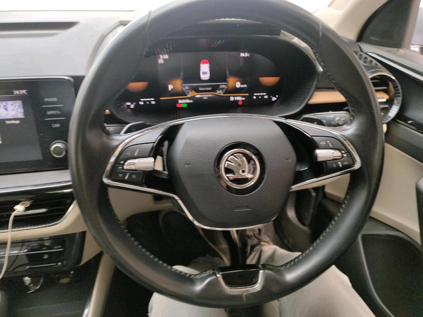 2023 Skoda SLAVIA STYLE 1.5L TSI DSG, Petrol, Automatic, 36,310 km, interior