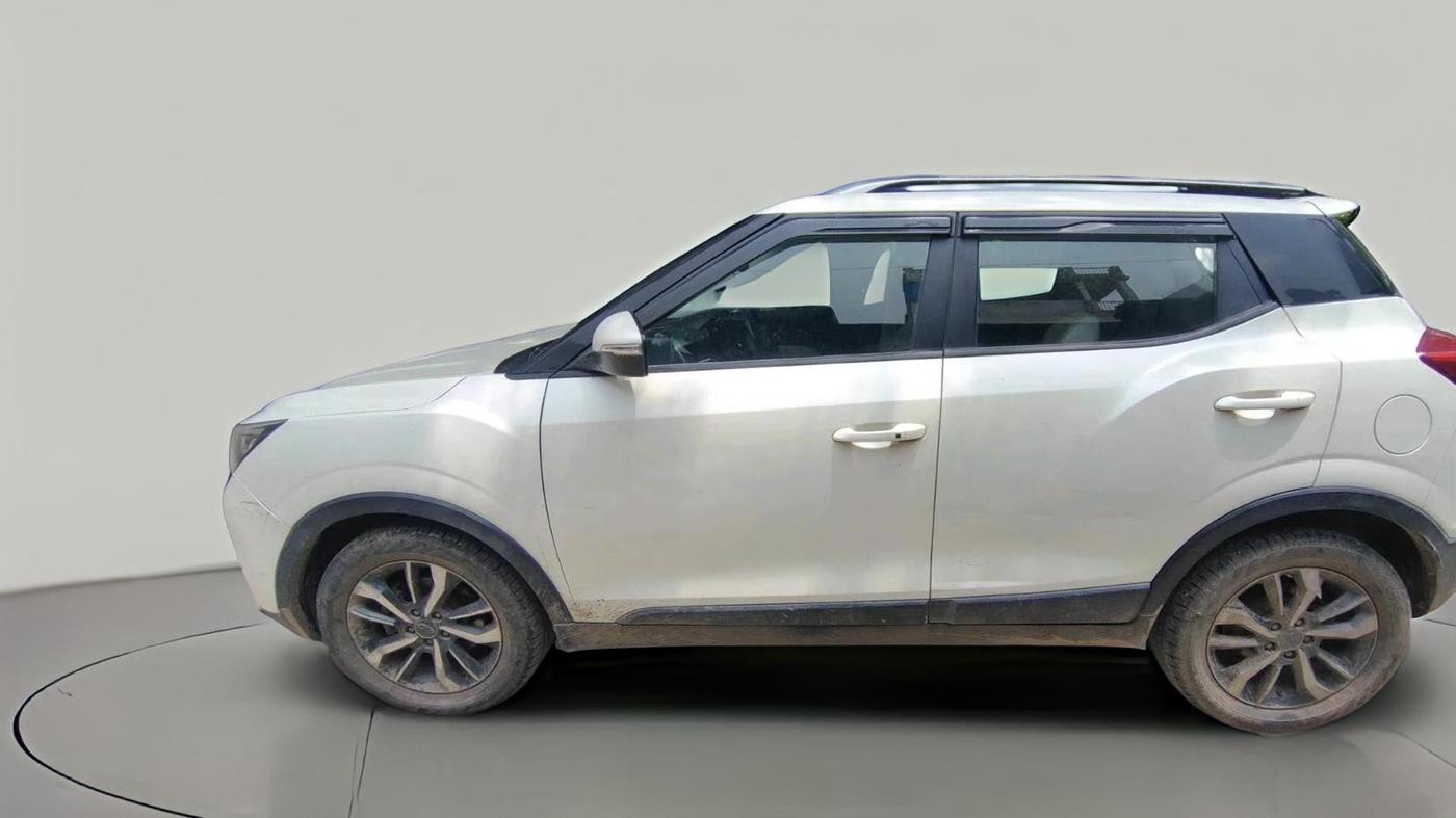 2019 Mahindra XUV300 W8 (O) 1.2 PETROL, Petrol, Manual, 56,130 km, exterior