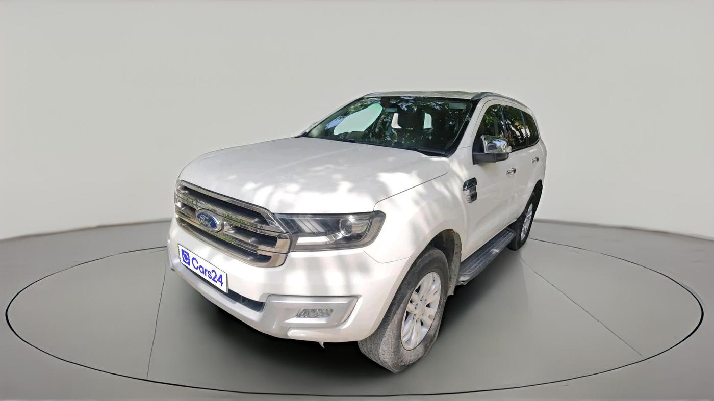 2017 Ford Endeavour TREND 2.2 4X2 AT, Diesel, Automatic, 1,29,771 km, exterior