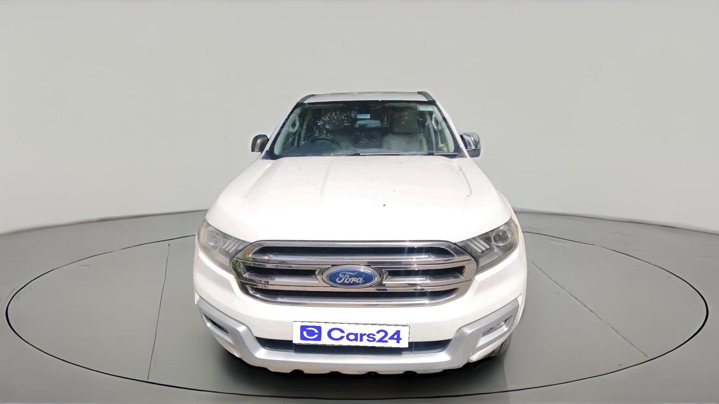 2017 Ford Endeavour TREND 2.2 4X2 AT, Diesel, Automatic, 1,29,771 km, exterior