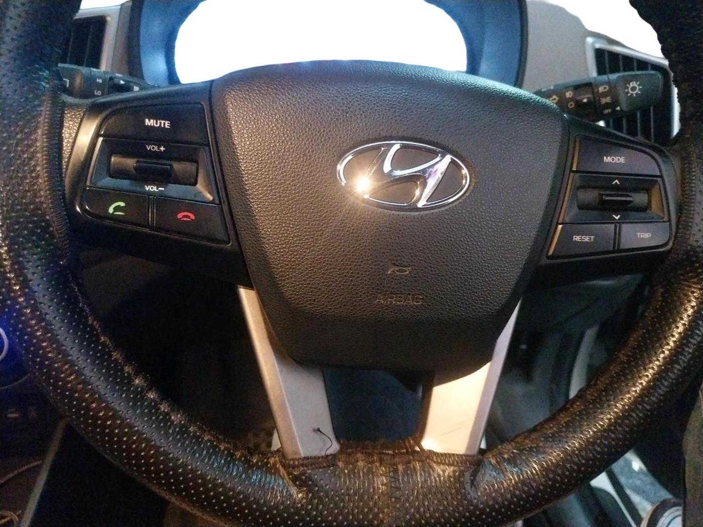 2016 Hyundai Creta SX PLUS 1.6 PETROL, Petrol, Manual, 22,267 km, interior