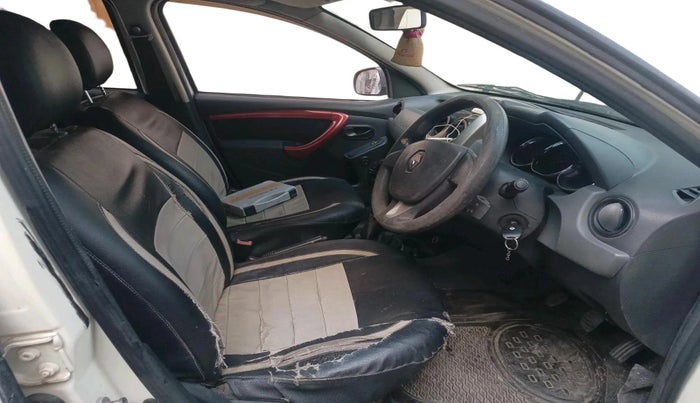 2016 Renault Duster 85 PS RXS MT DIESEL, Diesel, Manual, 76,390 km, interior