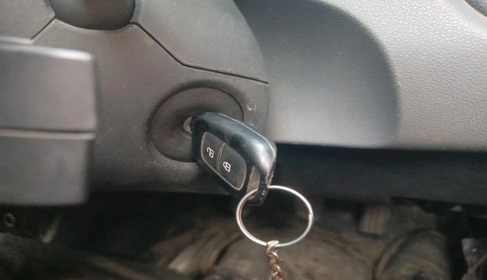 2016 Renault Duster 85 PS RXS MT DIESEL, Diesel, Manual, 76,390 km, interior