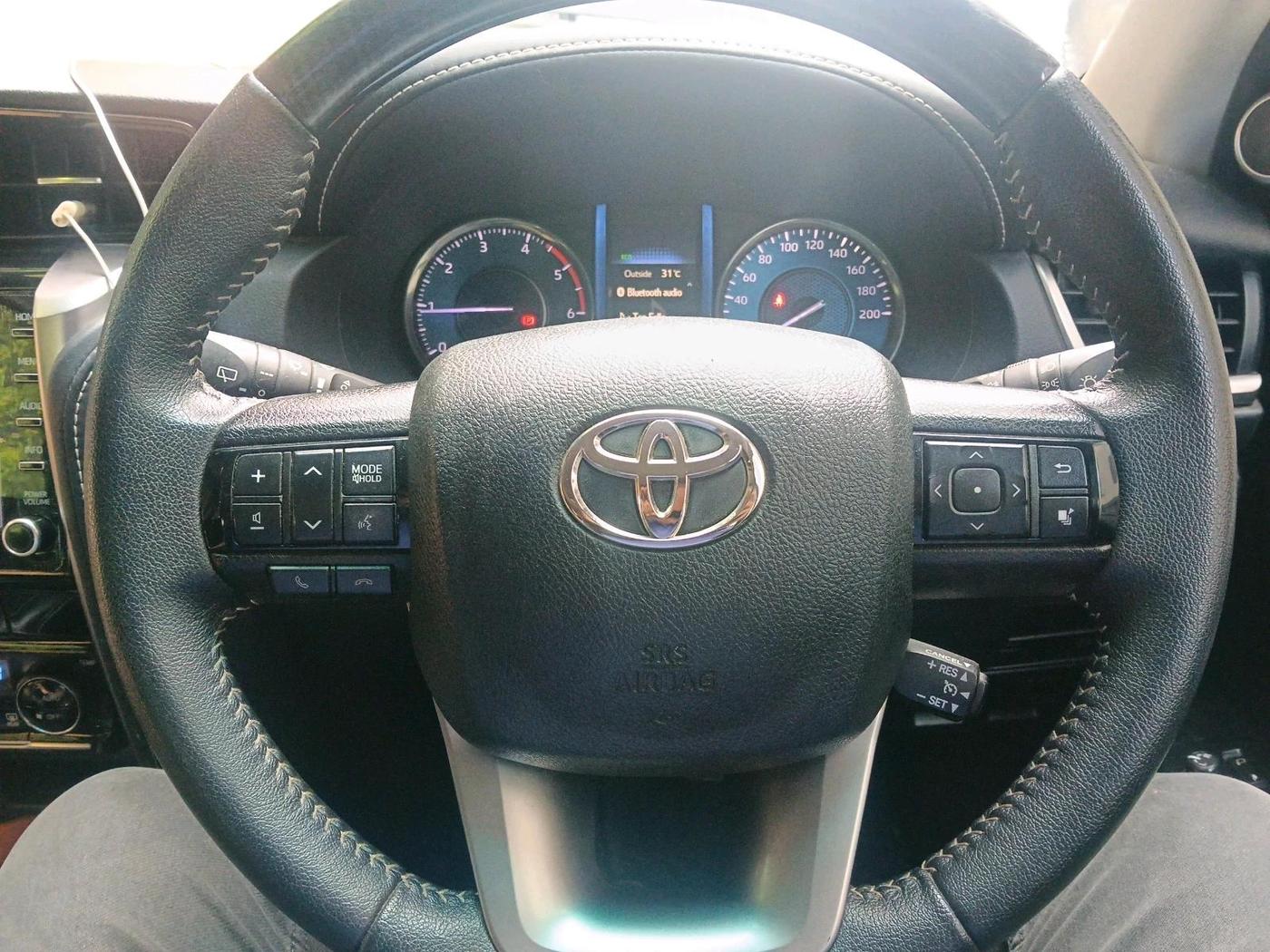 2024 Toyota Fortuner 4X2 MT 2.8 DIESEL, Diesel, Manual, 20,580 km, interior